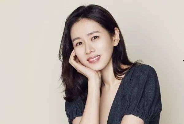 施忆佳巴子施圈内爆料,揭秘娱乐圈背后的惊人真相  第2张 施忆佳巴子施圈内爆料,揭秘娱乐圈背后的惊人真相  第2张